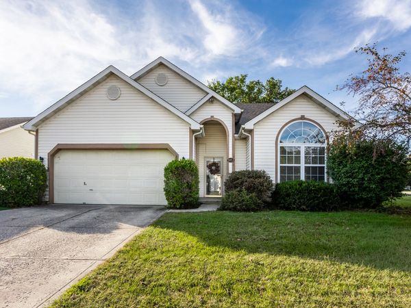 5853 Lost Oaks Drive, Carmel, IN 46033