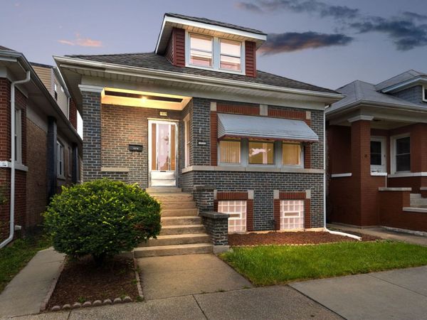 1519 S 61st Avenue, Cicero, IL 60804