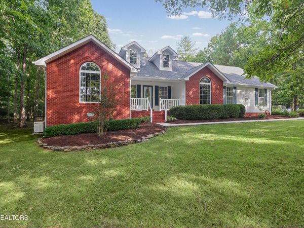 1152 Forest Drive , Crossville, TN 38555