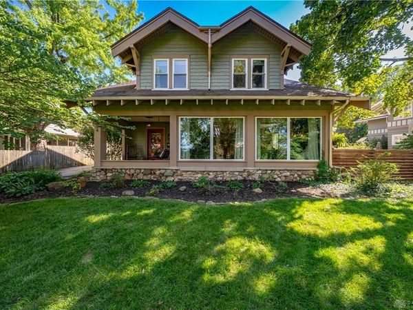 204 W Schantz Avenue, Dayton, OH 45409