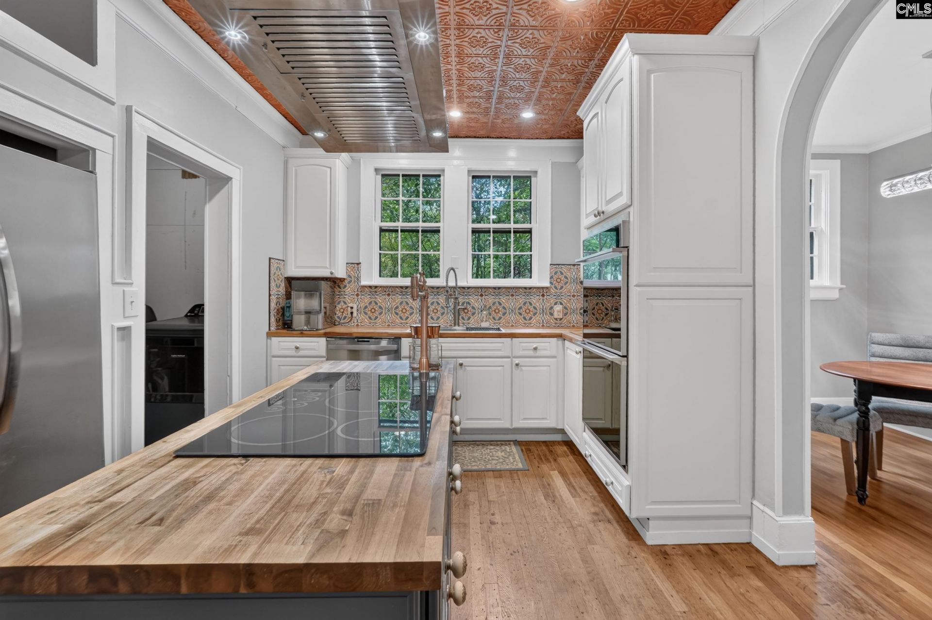 305 Fulton Street Photo 13
