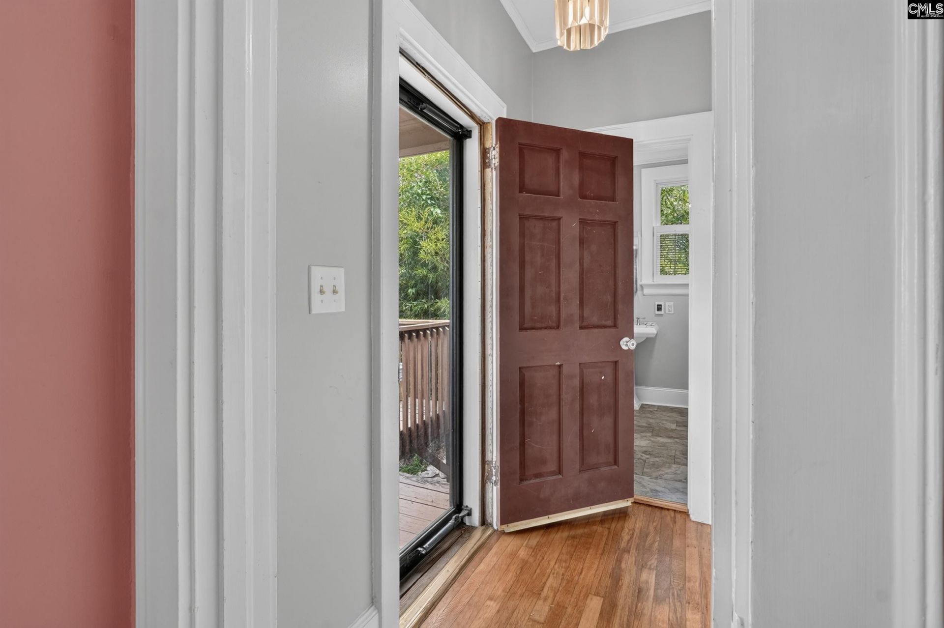 305 Fulton Street Photo 27