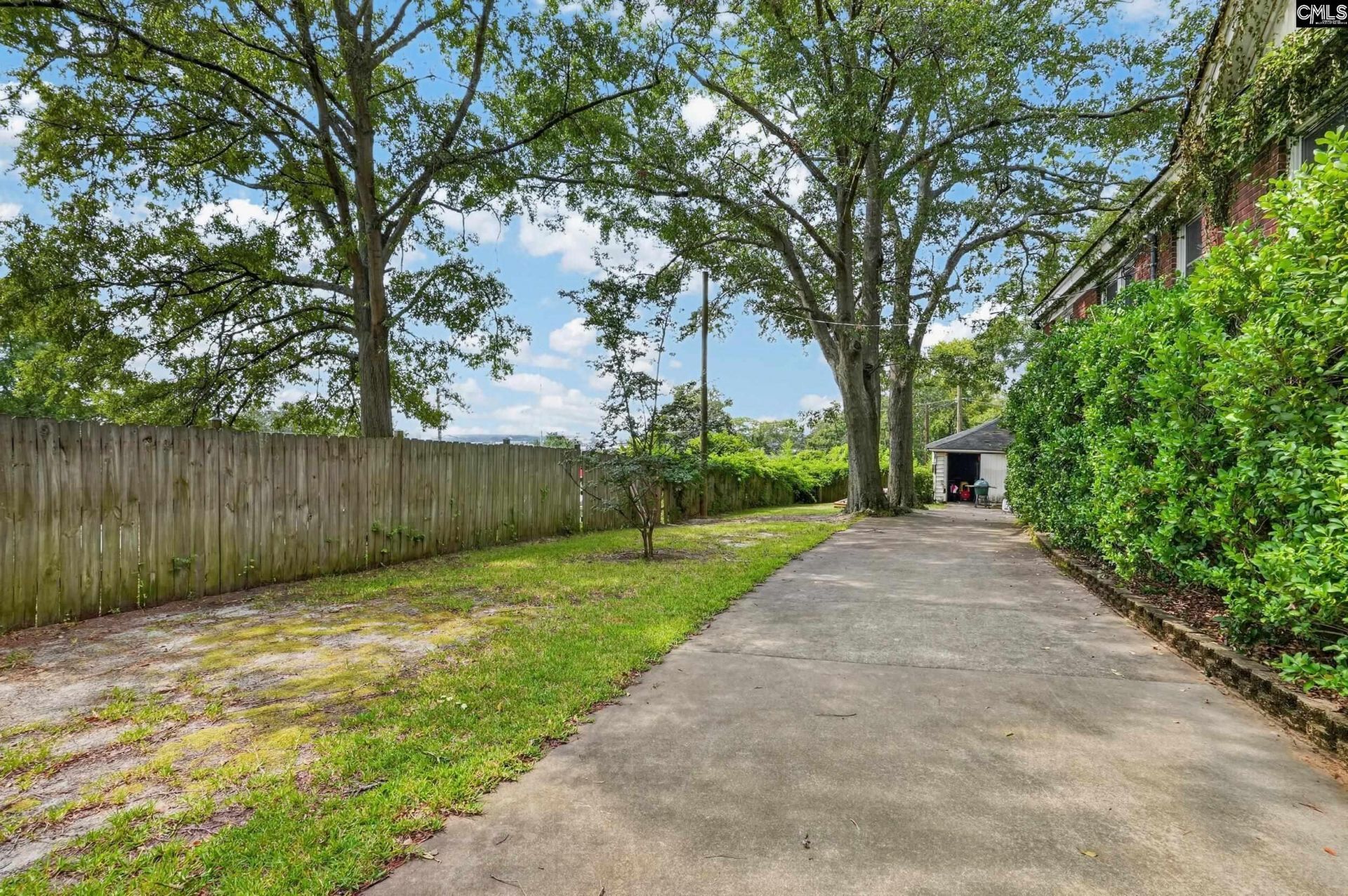 305 Fulton Street Photo 53