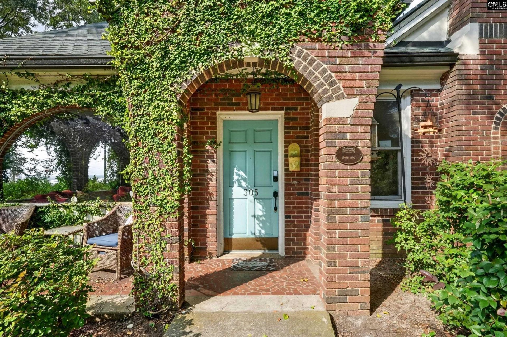 305 Fulton Street Photo 7