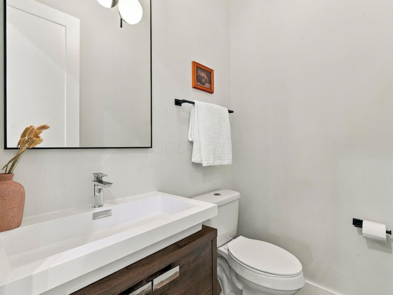 75 E Russell Street, Columbus, OH 43215 Photo 43