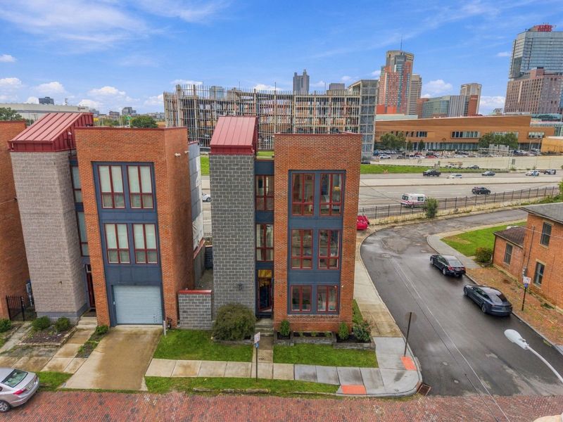 75 E Russell Street, Columbus, OH 43215 Photo 84