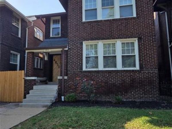 4810 Arsenal Street , St Louis, MO 63116