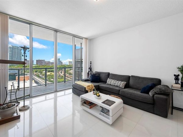 79 SW 12 St , Unit 1202-S, Miami, FL 33130