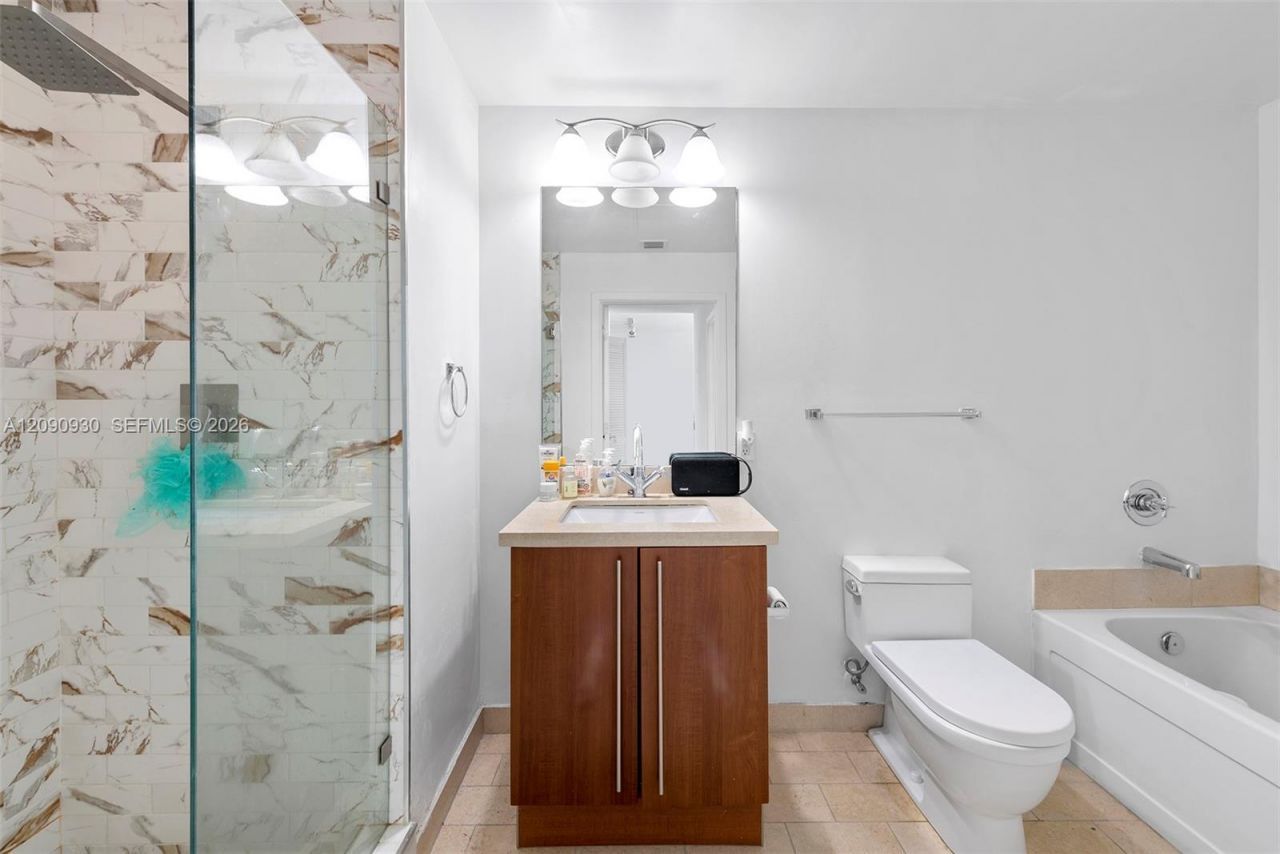 79 SW 12 St , Unit 1202-S, Miami, FL 33130 Photo