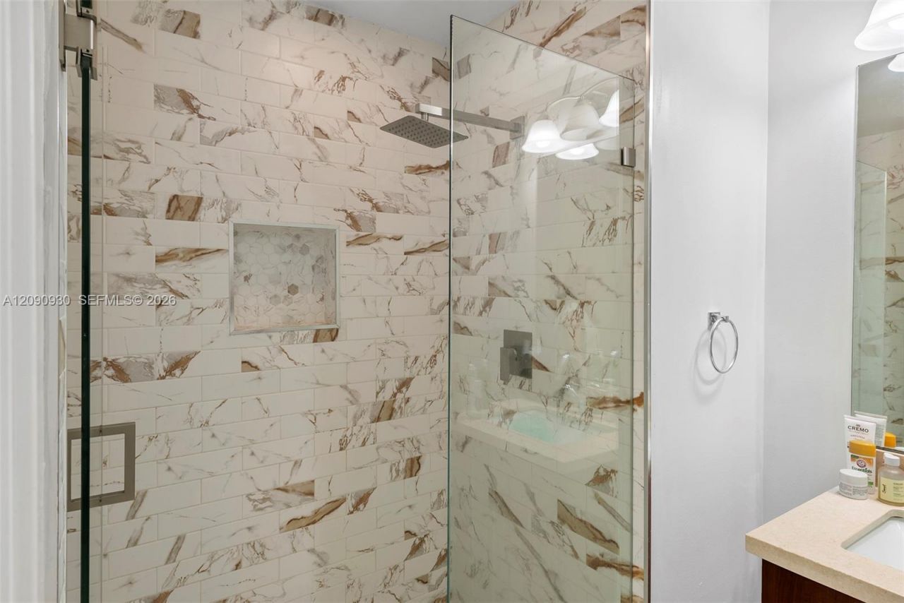 79 SW 12 St , Unit 1202-S, Miami, FL 33130 Photo