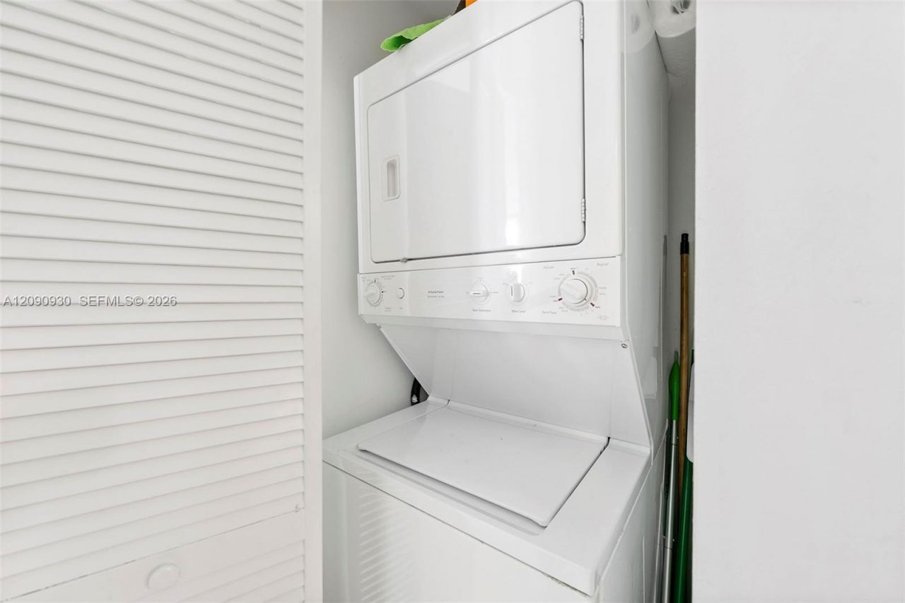 79 SW 12 St , Unit 1202-S, Miami, FL 33130 Photo