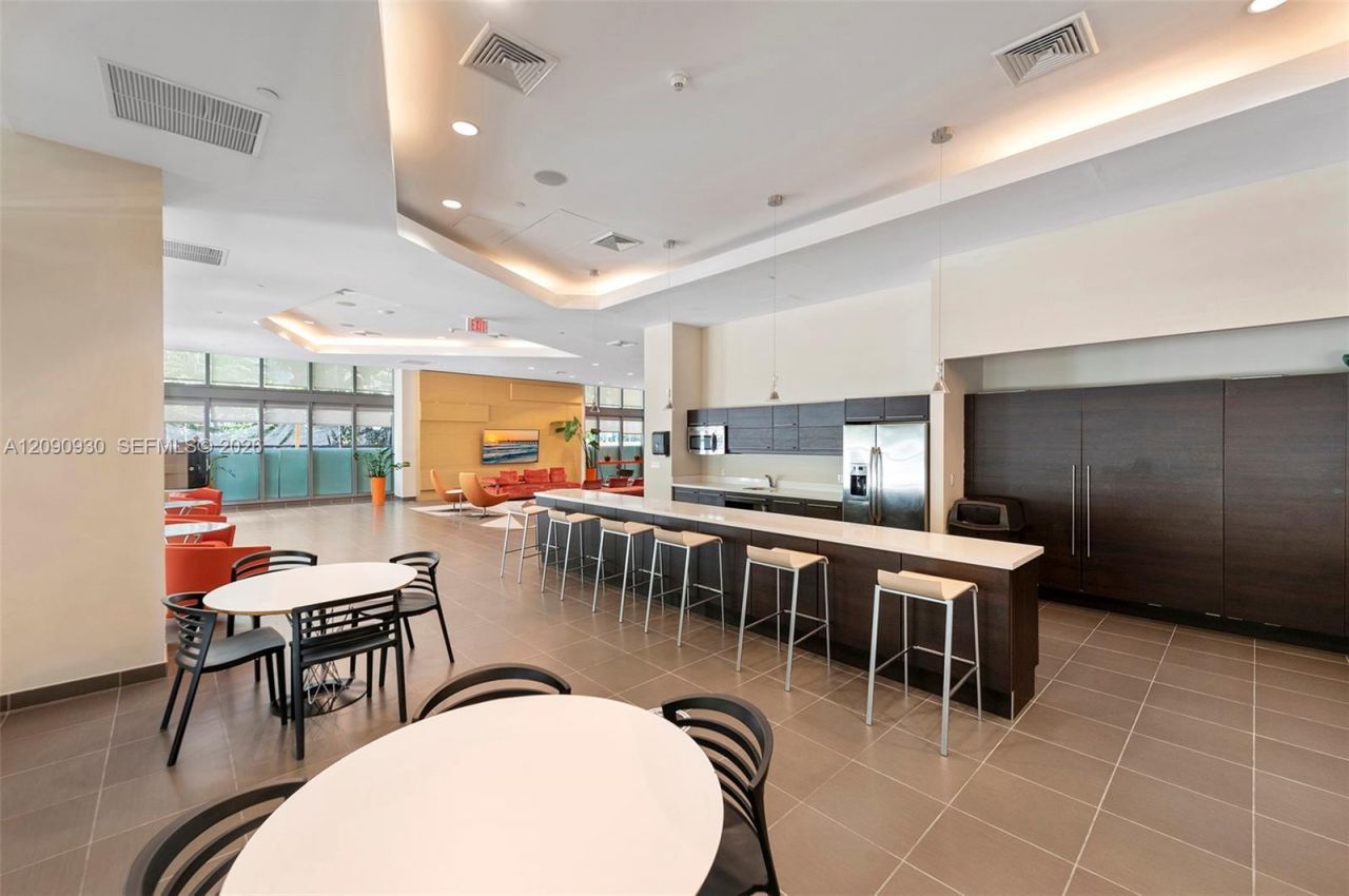 79 SW 12 St , Unit 1202-S, Miami, FL 33130 Photo