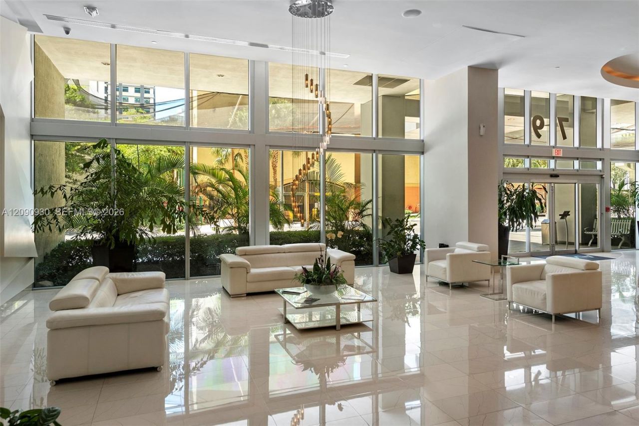79 SW 12 St , Unit 1202-S, Miami, FL 33130 Photo