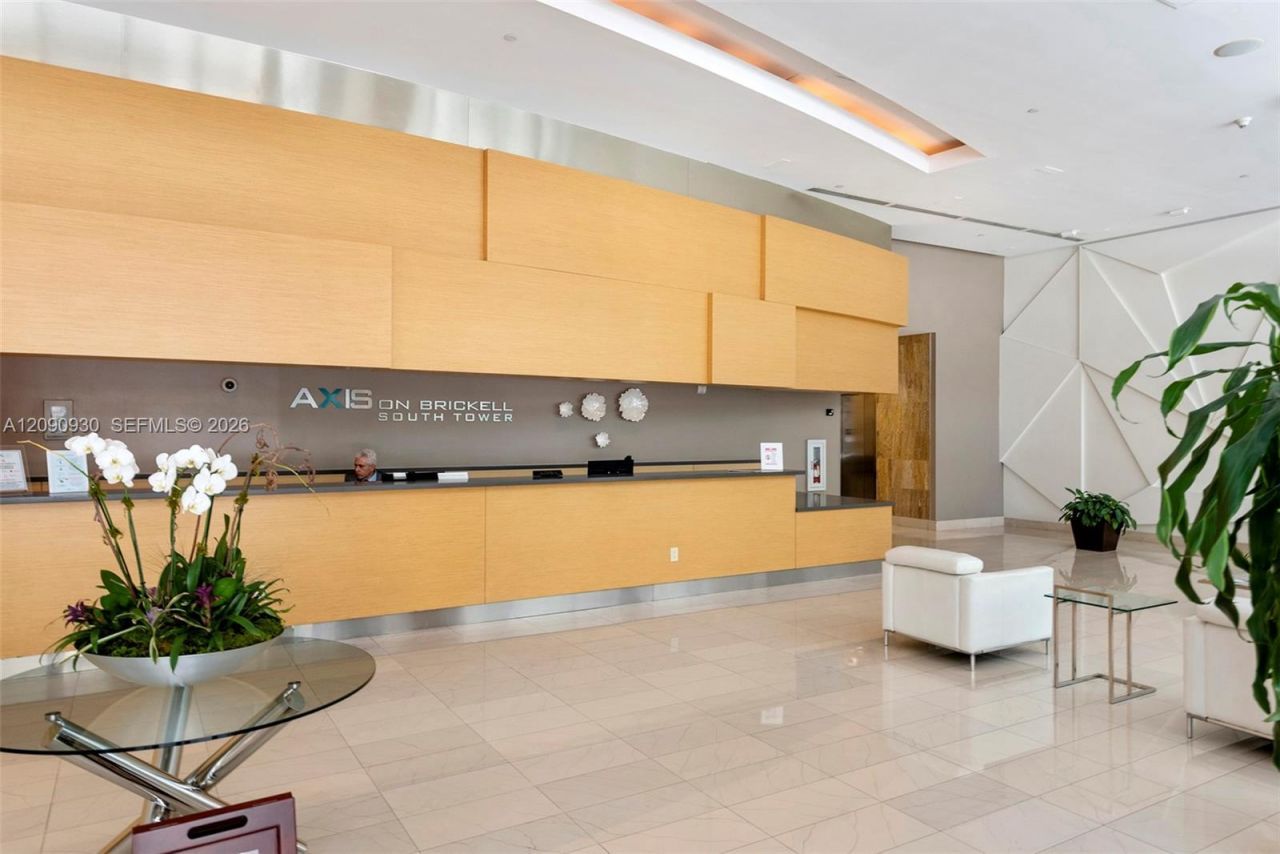 79 SW 12 St , Unit 1202-S, Miami, FL 33130 Photo