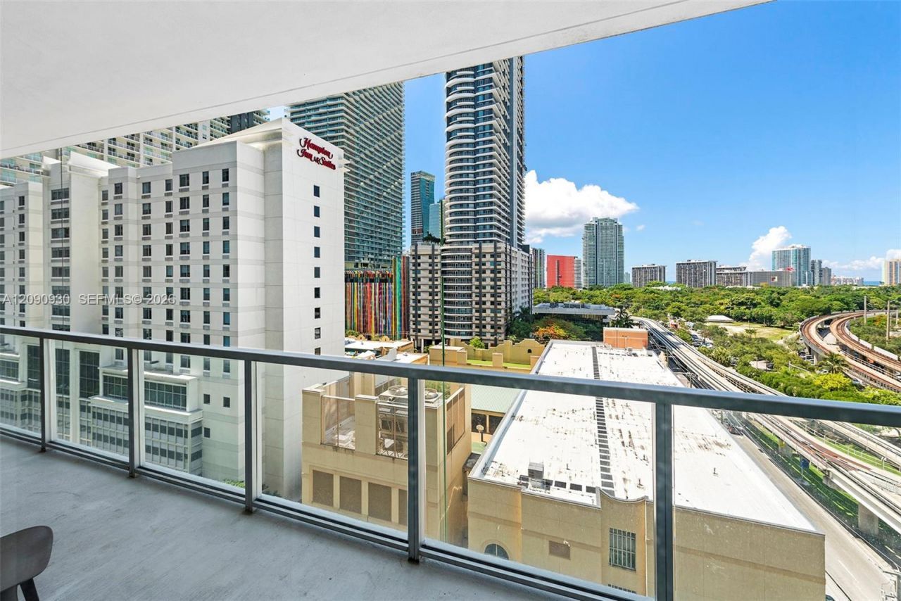 79 SW 12 St , Unit 1202-S, Miami, FL 33130 Photo