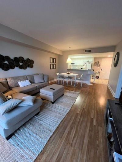 19501 W Country Club Dr, Unit 302, Aventura, FL 33180 Photo