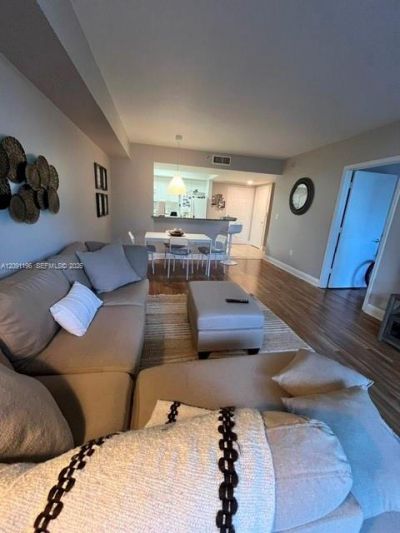 19501 W Country Club Dr, Unit 302, Aventura, FL 33180 Photo
