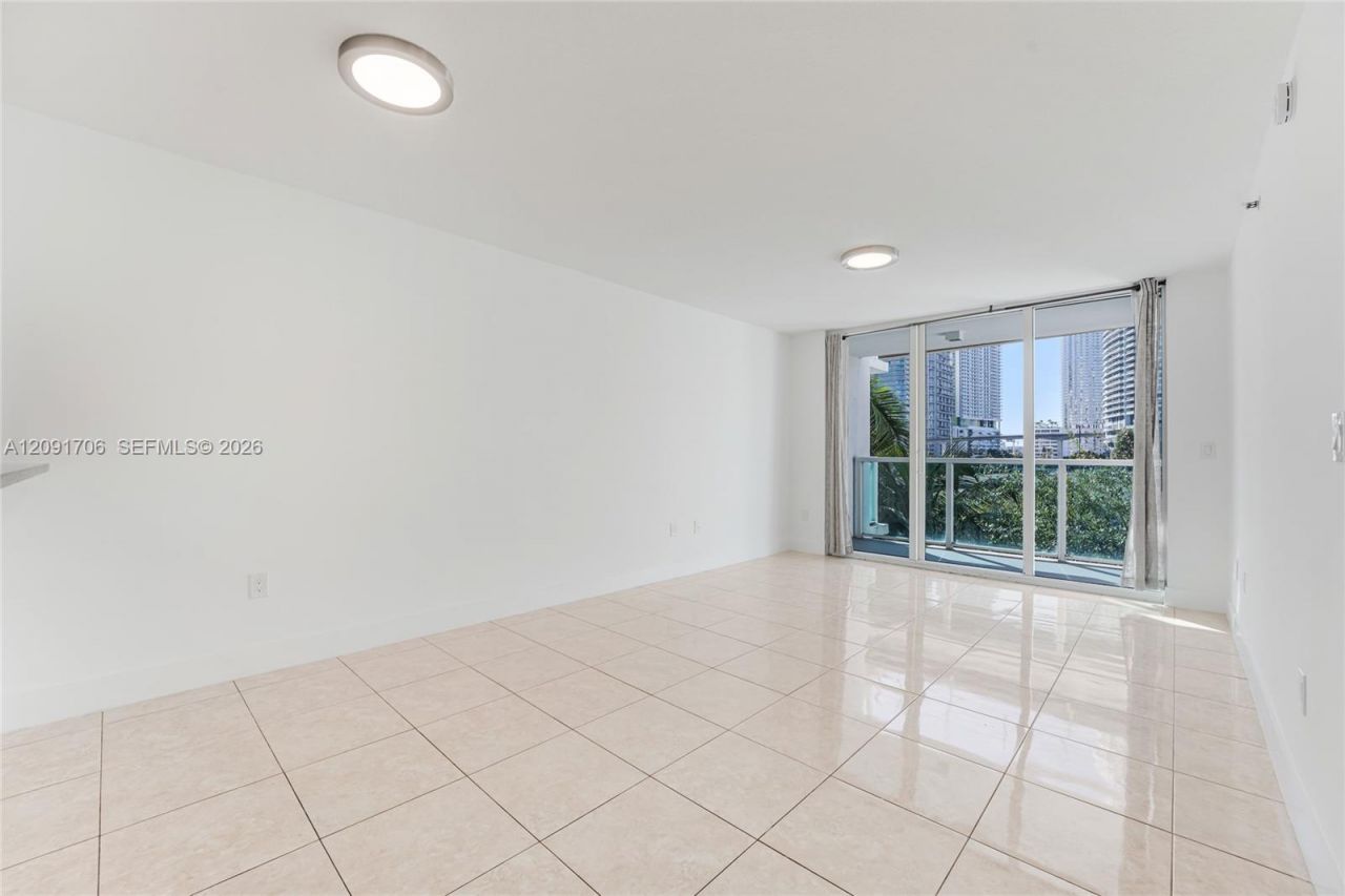 31 SE 5th St , Unit 409, Miami, FL 33131 Photo