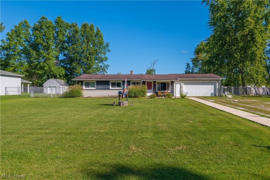 2011 Summers Avenue, Streetsboro, OH 44241 Main Photo