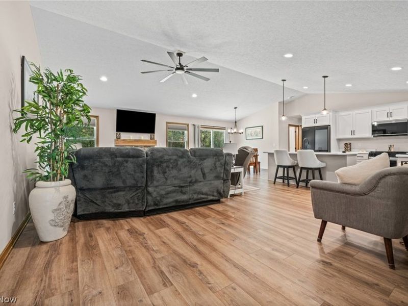 850 Eggleston Road, Aurora, OH 44202 Photo 5