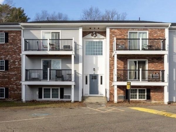 15 Chapel Hill Dr., Unit 11, Plymouth, MA 02360
