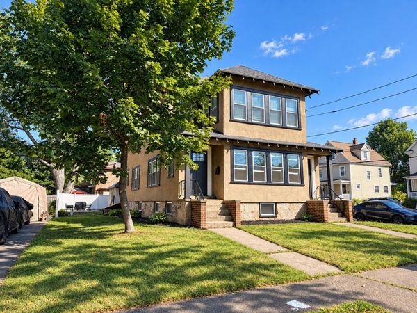 3 Chilton Park, Unit 3, Milton, MA 02186