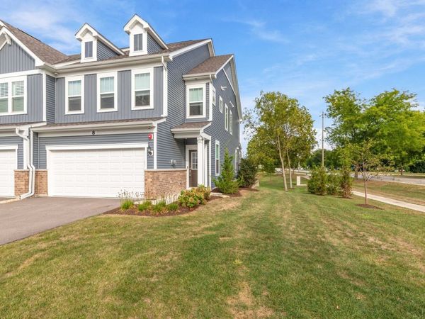 8 Weirich Way , Batavia, IL 60510