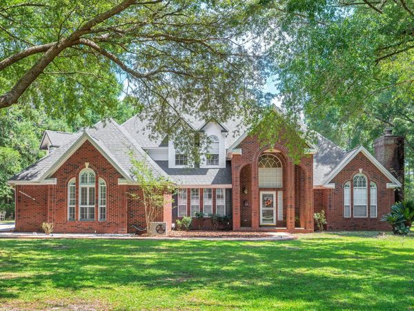 103 Old South Drive, Crestview, FL 32536