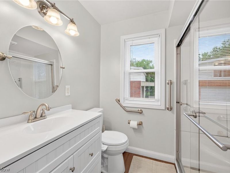 305 E 329th Street, Willowick, OH 44095 Photo 12