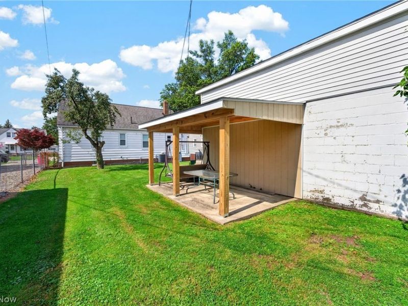 305 E 329th Street, Willowick, OH 44095 Photo 23