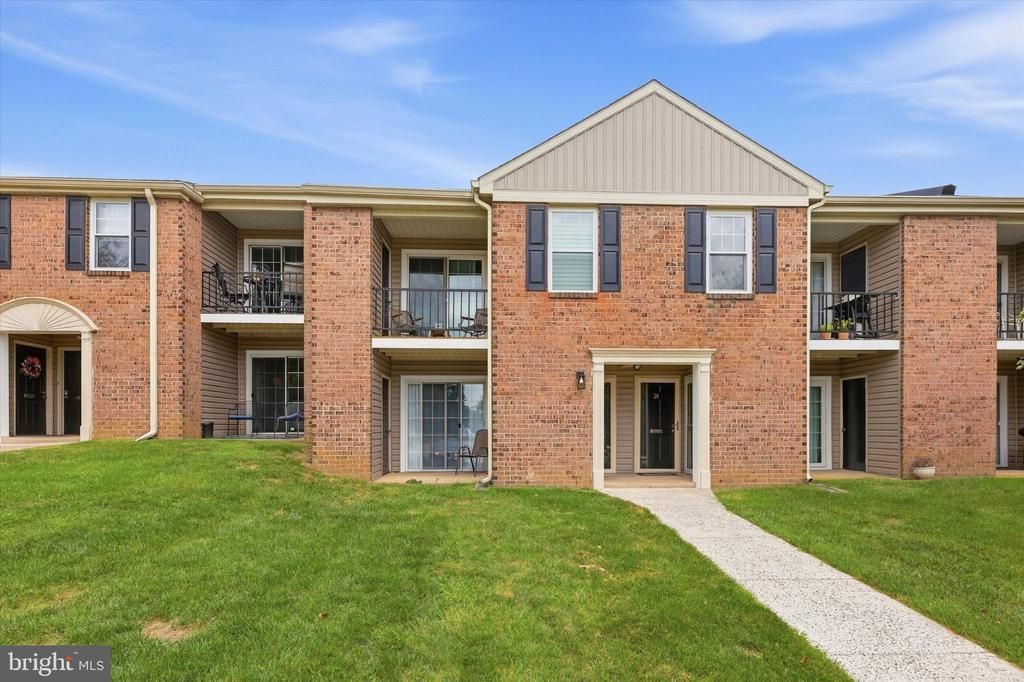 26 WINGATE COURT , BLUE BELL, PA 19422