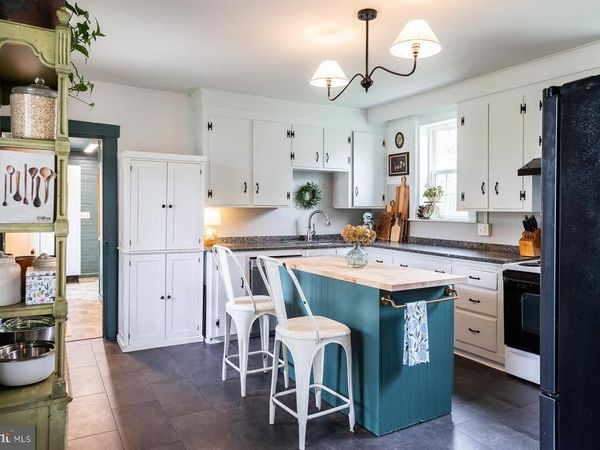 107 W SUN HILL ROAD, MANHEIM, PA 17545