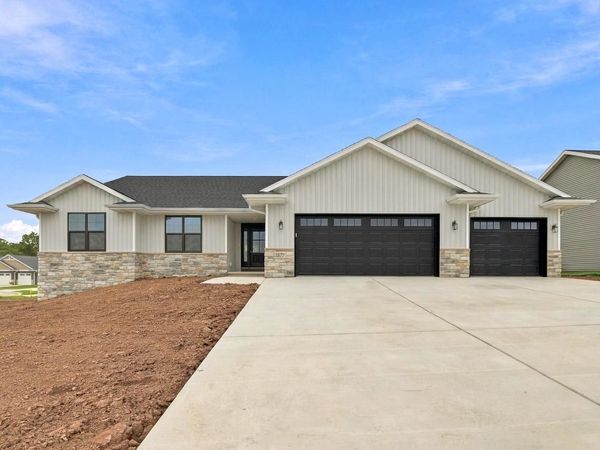 3577 BLACK SHEEP WAY, Green Bay, WI 54311