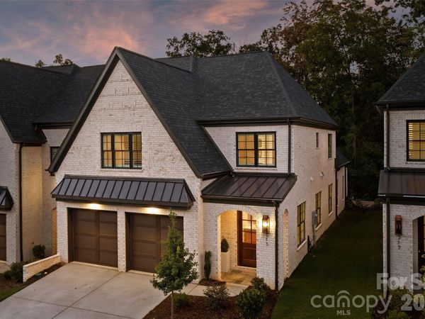 313 Audrey Place, Charlotte, NC 28226