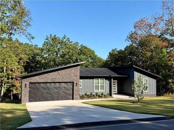 47 Glasgow Drive , Bella Vista, AR 72715