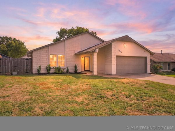 2505 E Queens Street , Broken Arrow, OK 74014