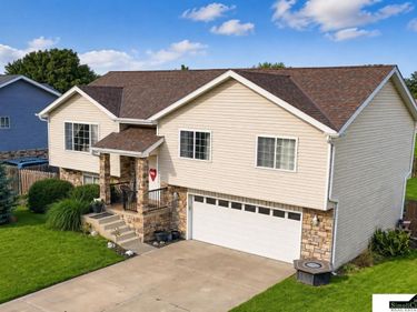 11030 N 136th Place, Waverly, NE 68462