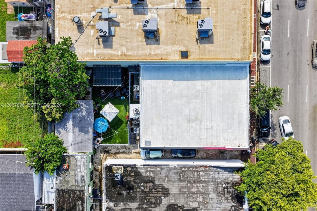 Restaurant Opportunity In The Heart Of Little Hava, Miami, FL 33135 Photo