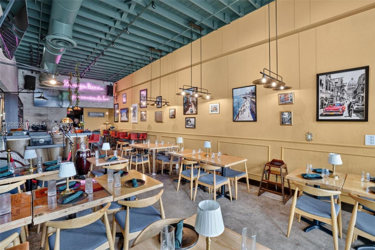 Restaurant Opportunity In The Heart Of Little Hava, Miami, FL 33135 Photo