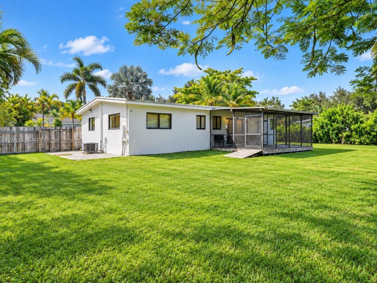 9401 SW 82nd Ave , Miami, FL 33156 Photo