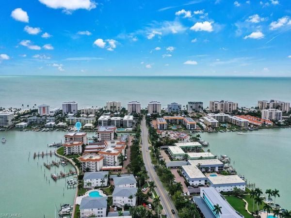 222 Harbour DR, Unit 103, NAPLES, FL 34103