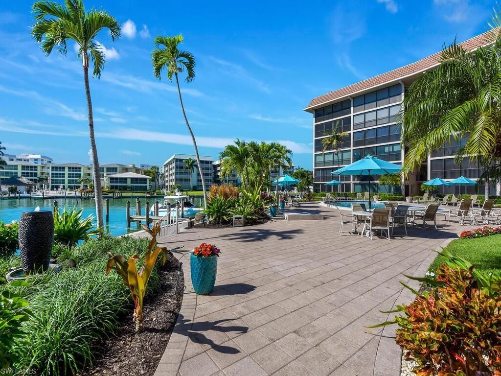 222 Harbour Dr, Unit 103, Naples, FL 34103 Photo