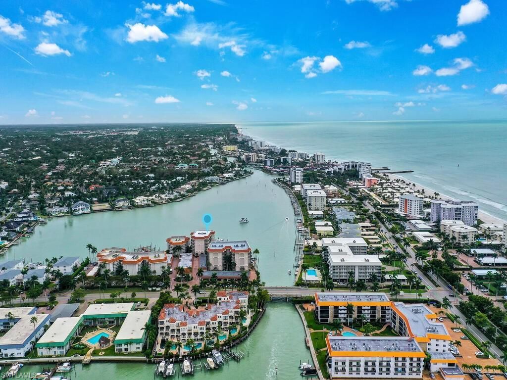 222 Harbour Dr, Unit 103, Naples, FL 34103 Photo