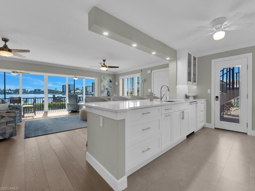 222 Harbour Dr, Unit 103, Naples, FL 34103 Photo