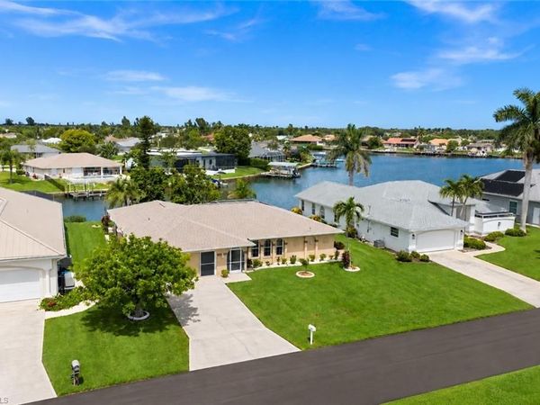 403 SE 28th TER, CAPE CORAL, FL 33904