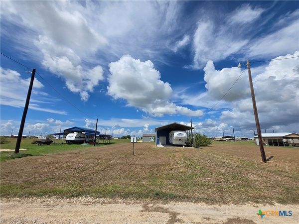 160 Squid Lane , Palacios, TX 77465