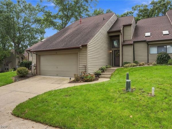 68 Starboard Circle , Green, OH 44319