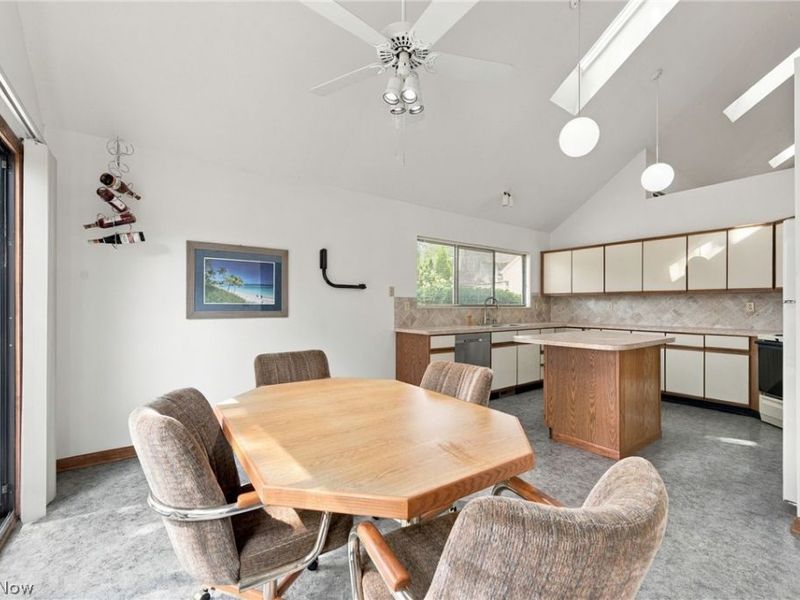 68 Starboard Circle, Green, OH 44319 Photo 11