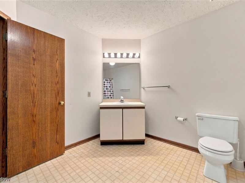 68 Starboard Circle, Green, OH 44319 Photo 22