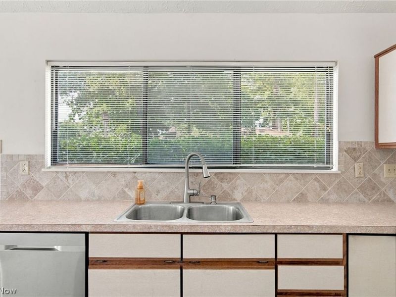 68 Starboard Circle, Green, OH 44319 Photo 9